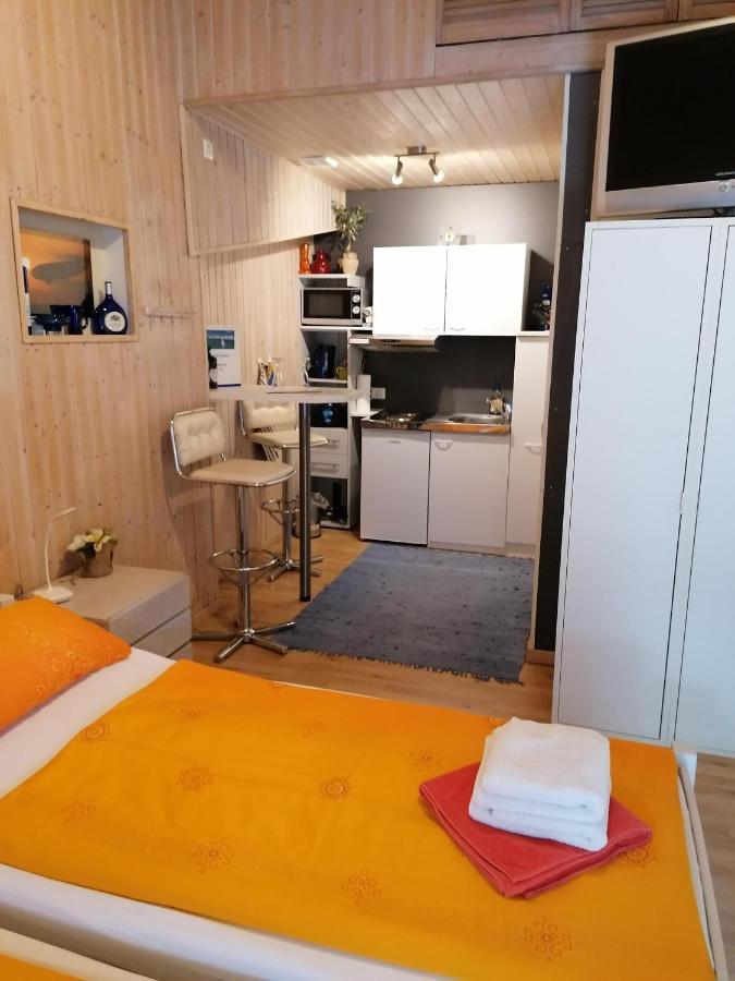 Apartamento B Und E Roeck Meckenbeuren Exterior foto
